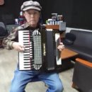 아코디언 이미지