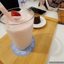 명성유치원 | 조용해서 더 좋았던 골목안 오아시스 망미카페 헬로커피하이허니
