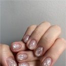 10분샵 부평시장점 | 부평시장네일샵 짧은손톱에 윤슬빛 아트 힛츠네일