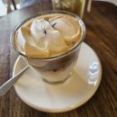 카페와이 이미지