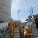 피난을 떠나는 가족 | [부산] 부산 임시수도 1023일의 흔적, 서구 부민동 임시수도기념거리 탐방기