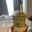 에이마트 | [상해여행 2일차] 지엔빙, 레드립스 마라반, 모어요거트, 주가각, 사계민복 베이징덕, 와이탄 스냅...