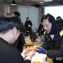 배달하는청년들 이미지