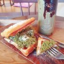 오니와플 | 읍천리382 두바이 시리즈 초코 와플 두쫀쿠 맛집 건대 디저트 카페