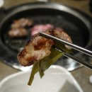 고기자르는남자