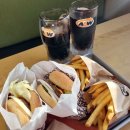 버디앤파트너스 | A&W 대표 메뉴 추천, 틴버거, 빵대신 양상추 쌈으로, 루트비어 맛있게 먹는 팁, 캐나다