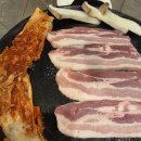 황금삼겹살 | 비 오는 날 더 생각나는 삼겹살 맛집, 동탄 황금생삼겹살 후기