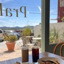 프라한 남천점 | 부산 강서구 명지카페 [프라한] 분위기 좋은 강가 브런치 맛집