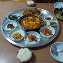 성심식당 | 춘천 숨은 맛집 매일 다른 찌개가 나오는 가정식백반 춘천 성심식당 제육백반