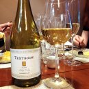 사평대로55길 91 | [미국] Textbook Napa Valley Chardonnay 2017 - 참 미국스러워 좋다