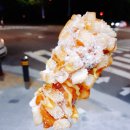 찹쌀꽈배기엔핫도그 이미지