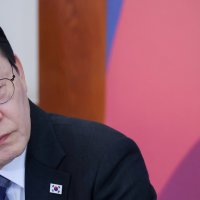 李 대통령 “주식 팔면 돈은 왜 모레 주나”…결제주기 하루로 당긴다