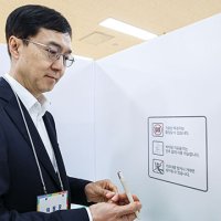 오민석 서울선관위원장 “투표용지 부족 사태로 유권자들께 큰 불편…고개숙여 사과”