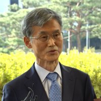 조희대 '성범죄 감형·인노회 구속' 지적에 "법과 원칙 따라" 반박