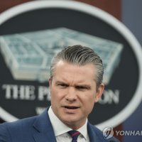 "장관 사진 못 나왔다고"…펜타곤, 브리핑에 사진기자들 '차단'