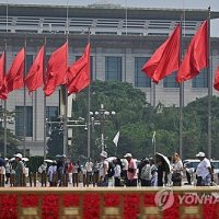 대만 무기판매를 중국과 논의한다는 트럼프…우방국들 불안