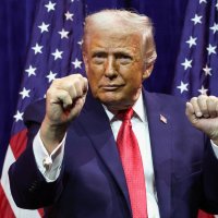 트럼프 “날 막을 수 있는 건 내 도덕성뿐…국제법 필요없다”