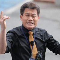 “아이유는 좌파라 되고…” 전한길, ‘폭싹’ 통편집에 불만