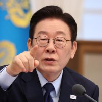李대통령 긍정 56.5% vs 부정 39.1%...국힘 지지율 8.1%p 하락 [펜앤마이크]