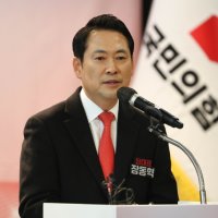 '장동혁 징계'에 조갑제 "장동혁은 민주당 애완동물…알코올 중독자가 음주단속 하나"