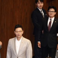 한동훈 "공익제보자 목숨 걸고 지킬 것…민주당 '브로커 여동생' 지키라"