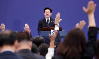 만기친람 뜻 설명