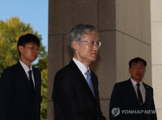 사법부 행정부 갈등