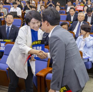 민주당 최고위원 지명 관련 이미지