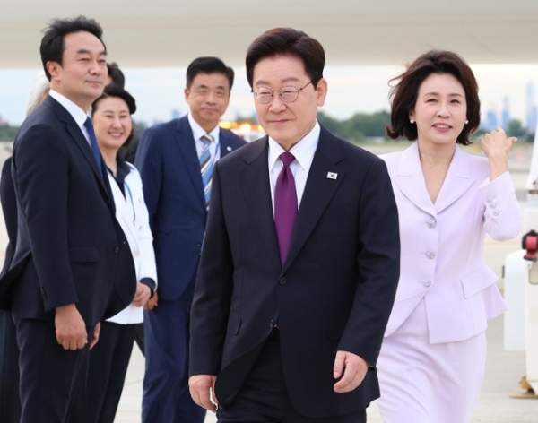 티스토리_이 대통령 강남불패