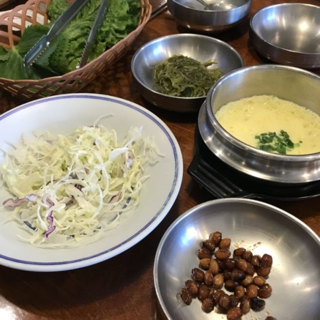 <내돈내산> 대구 무침회 납작만두 맛집 푸른회식당 후기