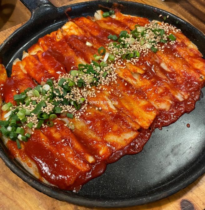 [부산/동래] 파전 가격이 약간 비싸게 느껴지긴 하지만 백년가게라니 궁금하니까 - 동래할매파전