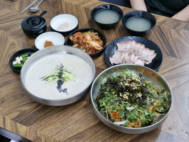 대구 약전골목 맛집 '약전골목원조국수' 가성비 좋은 콩국수 비빔칼국수 맛집