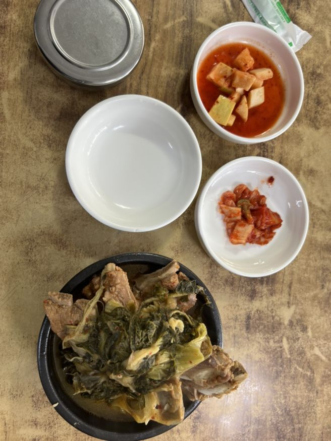 서울 뼈해장국 맛집을 찾아서 🧑🏻‍🍳 | 망원 일등식당 | Since 1980 🥄| 마포구청역 맛집