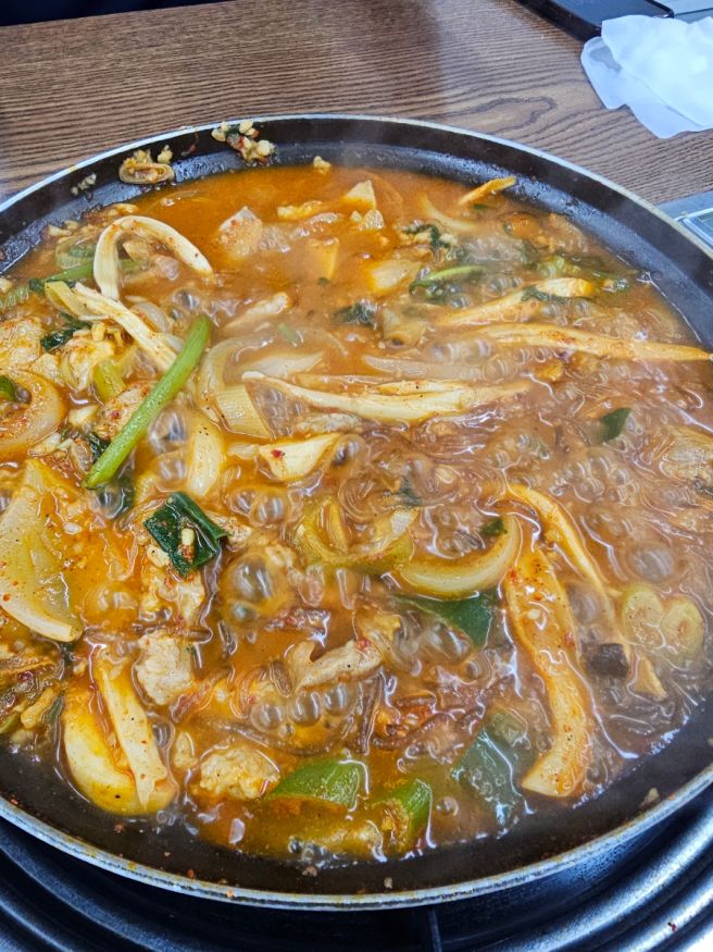 경산 돼지찌개 맛집] 칼칼한 매운맛이 예술인 삼북동 '송림식육식당' 내돈내산 솔직후기 (feat. 주차 꿀팁)