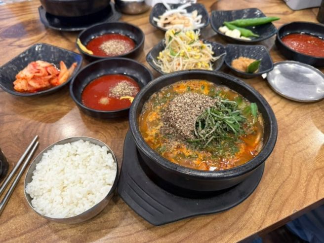 제주 흑염소 아라동 보양식 안다미로 늘봄 흑염소