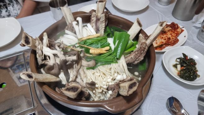 [대전 근교 맛집] 계룡 흥부와 놀부 항아리 버섯 갈비탕 부모님과 함께 가기 좋은 곳