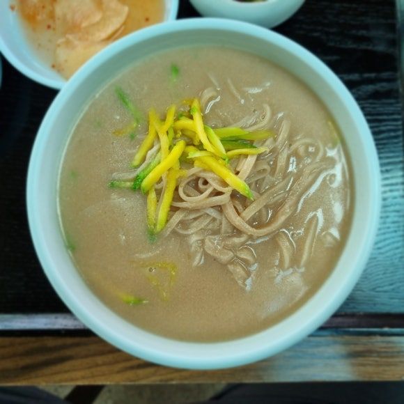 경주 삼릉 고향 손칼국수
