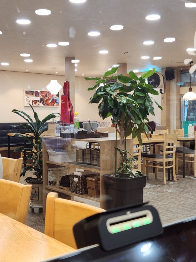 포항] <내돈내산> 물회 맛집 추천 원조 고추장 물회를 시키면 매운탕에 식혜까지 주는 '새포항물회집...