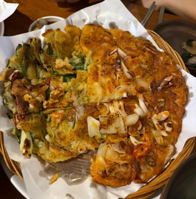 [광주 동구] 동명동 묵잡채보단 해물파전이 맛집 '황톳길'