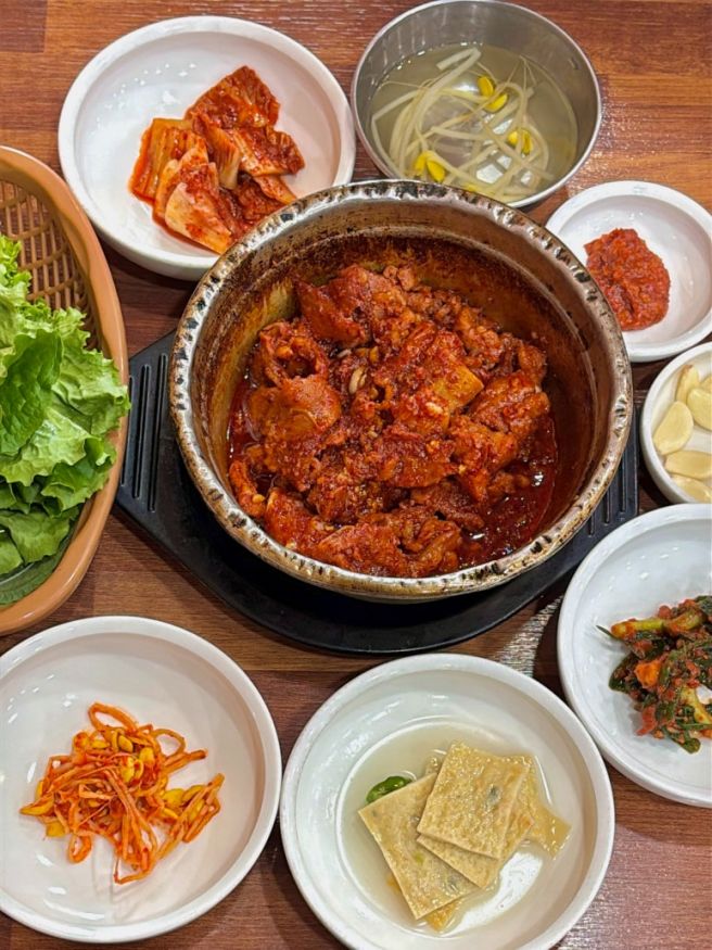 경주 노포 현지인 맛집 황오동 진가네대구갈비 본점 내돈내산 주차 포장