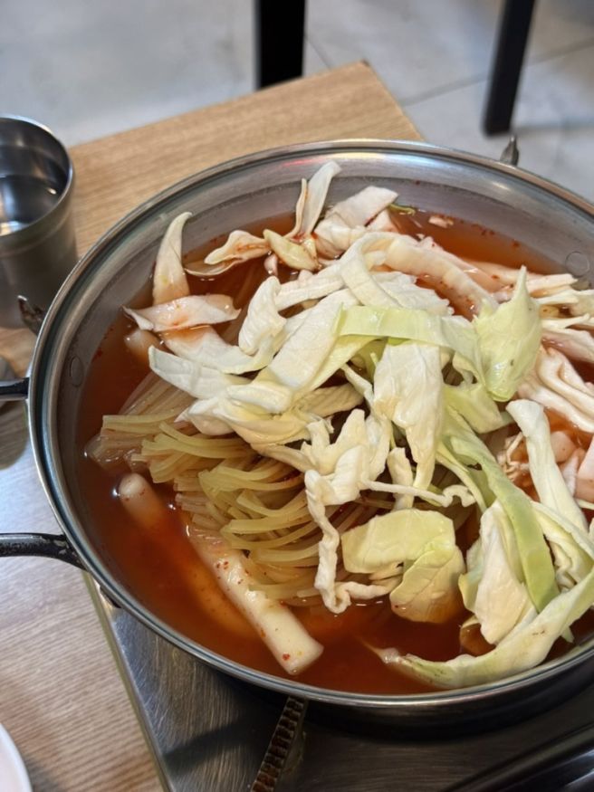 강원 원주ㅣ원주중앙시장 가성비 좋은 로컬맛집 웨이팅 필수인 분식집 “신혼부부”