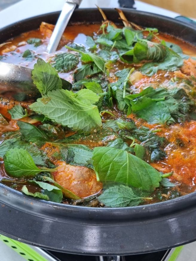 청양 장곡사 참게매운탕 칠갑산골 국물맛이 일품