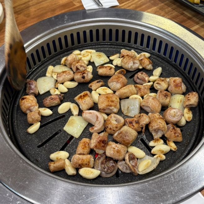 예산 곱창구이 곱창전골 또간집 | 원조 할머니딸 숯불곱창마을 본점