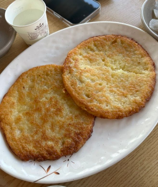 [홍천맛집 금수강산막국수] 노지캠핑의 도시 홍천에서 경치보면서 맛있는 감자전과 막국수♥