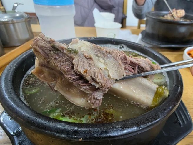 인천에서 꼭 가봐야 할 80년 전통 해장국과 갈비탕 전문점, 평양옥