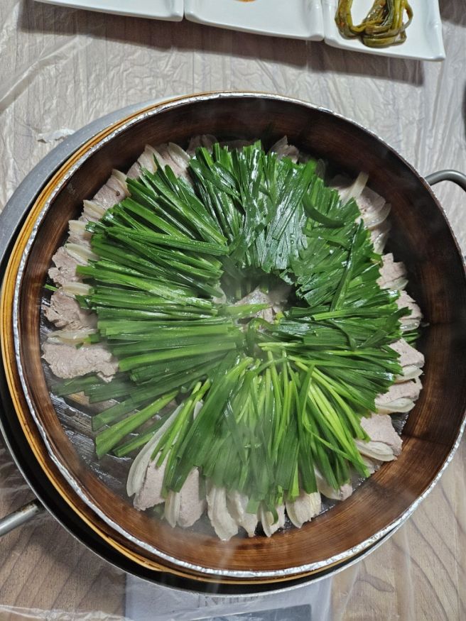 단양의 비경 속, 미식의 향연을 찾아서