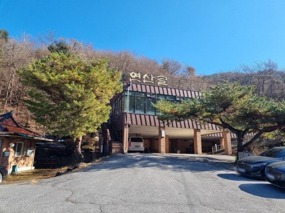 강원도 춘천맛집 막국수로 유명한 연산골막국수 가성비 숙소 춘천시청 인근 벨라시티 레지던스 춘천여행