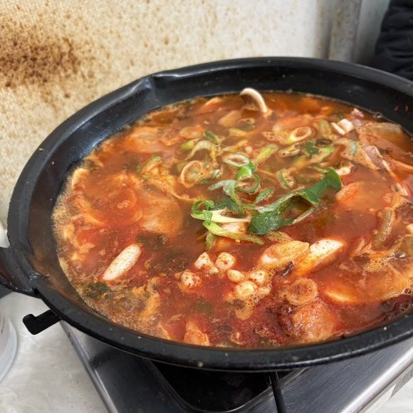 [대전 맛집] 소나무집 - 50년 전통의 허영만 백반기행 대전 노포 오징어찌개 맛집
