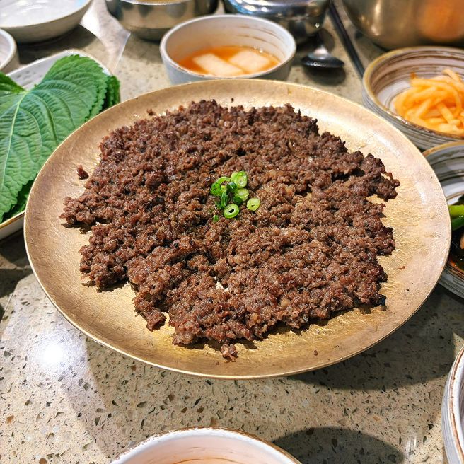 공덕 직장인 한식 맛집 미쉐린 빕 그루망 선정 [역전회관 마포본점]