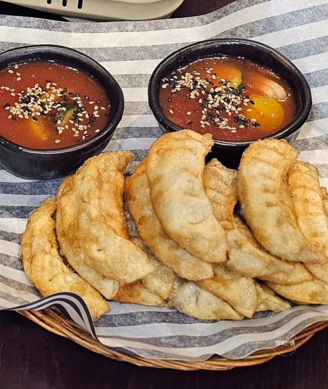 경주 시내 맛집 대화만두 백년가게로 남은 금리단길 분식집